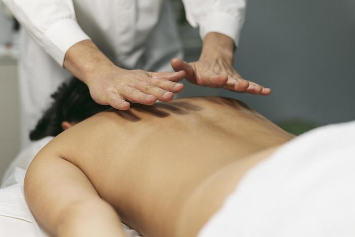 Professional massage therapy in Montreal